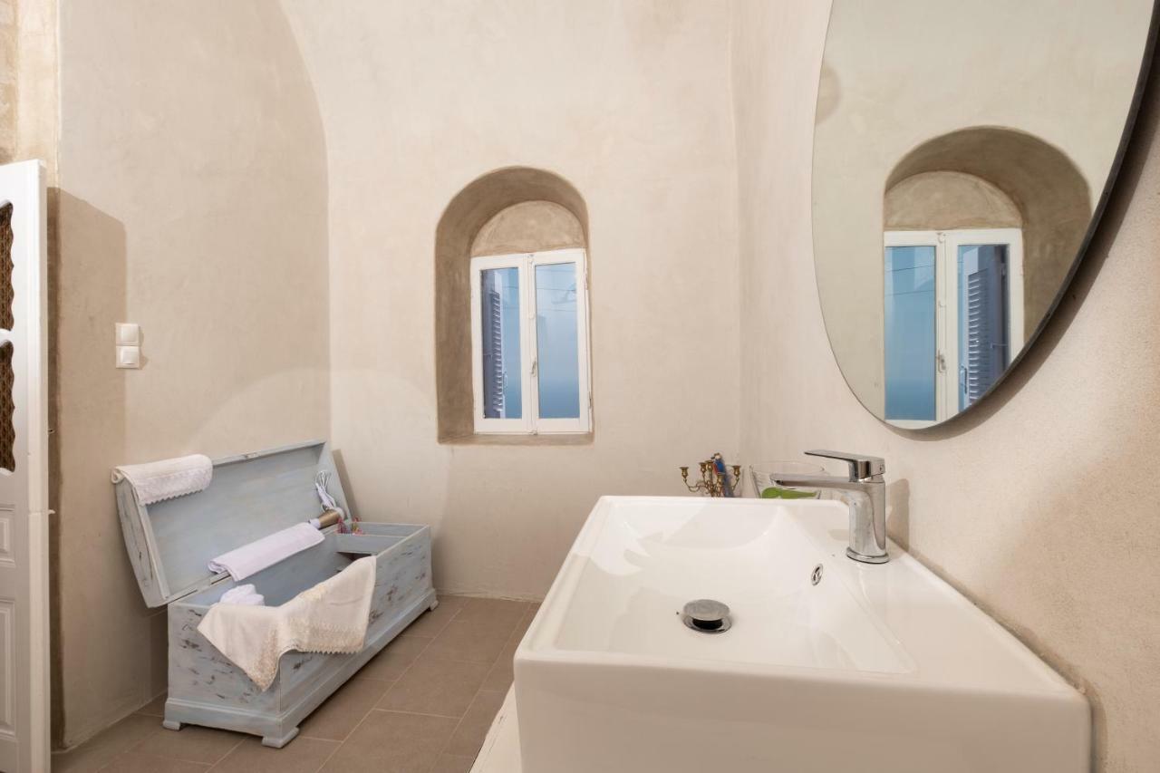 Deltami Santorini Lägenhet Pýrgos Exteriör bild